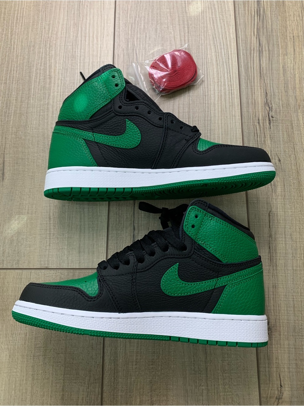 Nike Air Jordan 1 High Sneakers